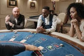Live Casino tại bk88 với nhiều bàn chơi đa dạng và dealer chuyên nghiệp